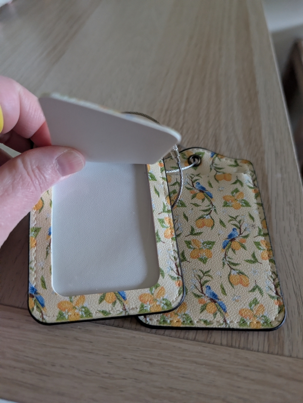 Lemon Print Luggage Tags NWOT - Picture 2 of 2